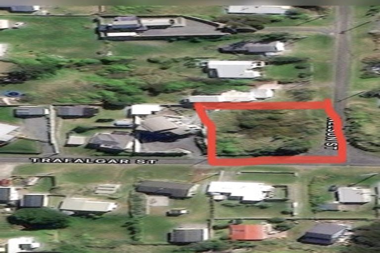 Photo of property in 2 Nelson Street, Foxton Beach, Foxton, 4815