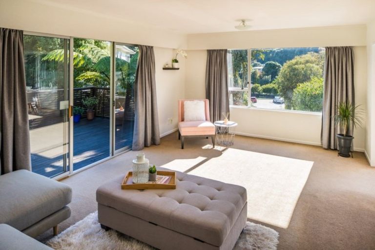 Photo of property in 23 Yarrow Place, Papakowhai, Porirua, 5024