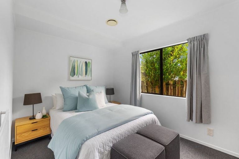 Photo of property in 1/4 Grainger Road, Te Atatu South, Auckland, 0610