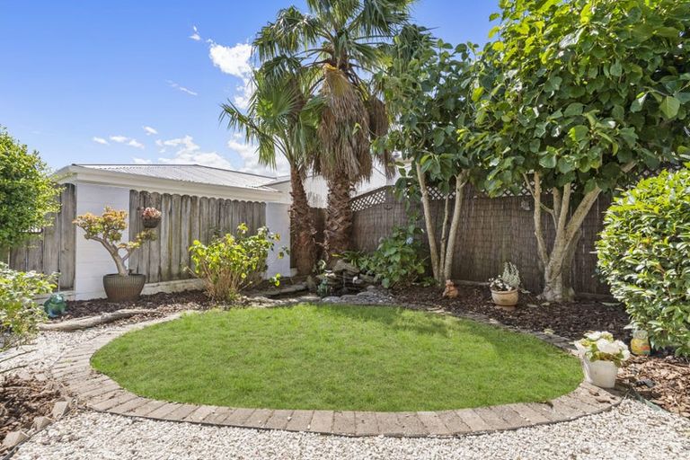 Photo of property in 2/67 Andrew Road, Howick, Auckland, 2010