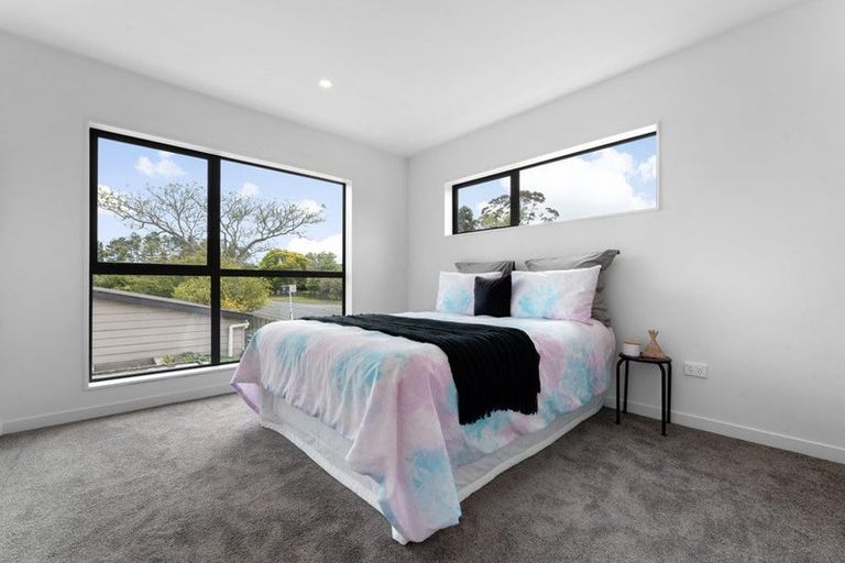 Photo of property in 89c Oreil Avenue, West Harbour, Auckland, 0618
