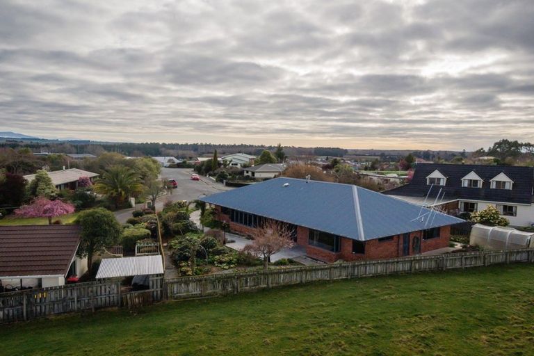 Photo of property in 8 Hillview Place, Pleasant Point, 7903