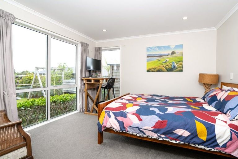 Photo of property in 7 Waikowhai Place, Raglan, 3225
