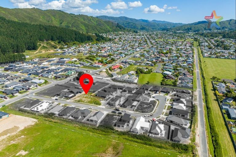 Photo of property in 9 Te Ara O Toroa, Wainuiomata, Lower Hutt, 5014