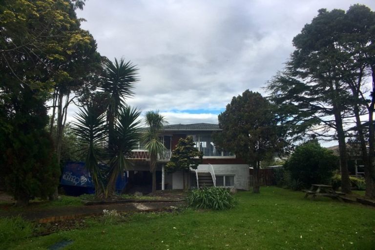 Photo of property in 21 Miramar Place, Pakuranga, Auckland, 2010