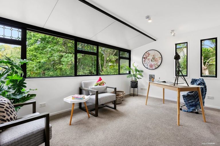 Photo of property in 36 Lastel Place, Shelly Park, Auckland, 2014