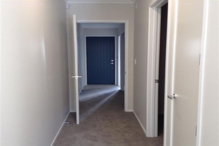 Photo of property in 58 Rangihina Road, Hobsonville, Auckland, 0616