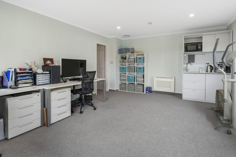 Photo of property in 6 Arete Lane, Levin, 5571