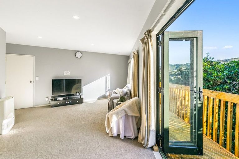 Photo of property in 49 Ohariu Road, Johnsonville, Wellington, 6037