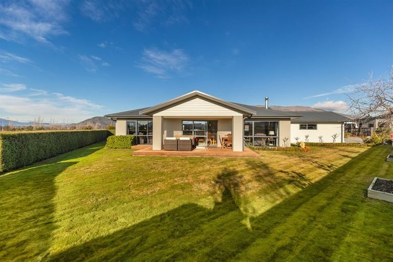 Photo of property in 5 Nancy Lane, Wanaka, 9305