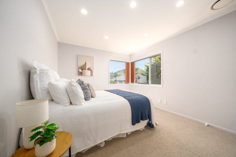 Photo of property in 4 Handly Grove, Churton Park, Wellington, 6037