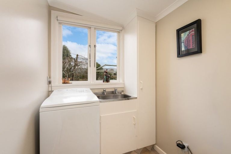 Photo of property in 6 Domain Road, Dunback, Palmerston, 9483