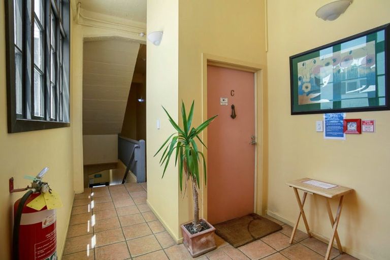 Photo of property in York Apartments Or Wright Apart, 9c College Street, Te Aro, Wellington, 6011