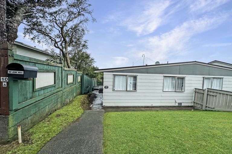 Photo of property in 10a Camellia Terrace, Maungaraki, Lower Hutt, 5010