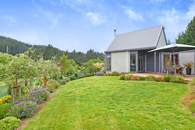 Photo of property in 1021 Whitemans Valley Road, Blue Mountains, Upper Hutt, 5371
