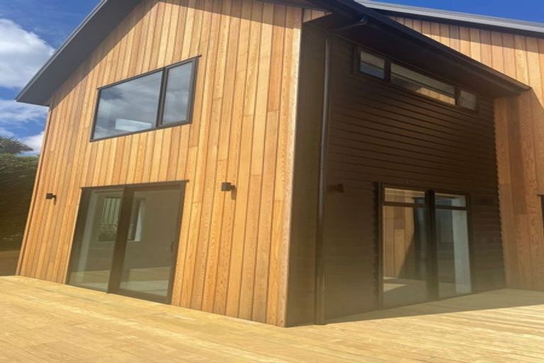 Photo of property in 1047 Highcliff Road, Sandymount, Dunedin, 9077