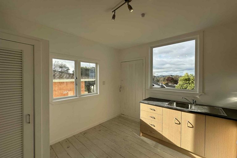 Photo of property in 1 Macnee Street, Mornington, Dunedin, 9011