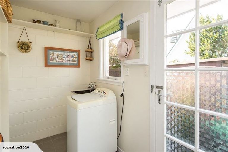 Photo of property in 2/202 Waimairi Road, Ilam, Christchurch, 8041