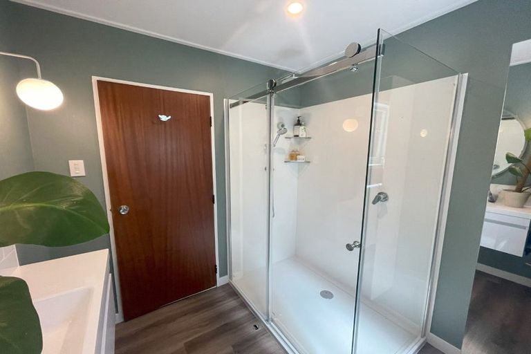 Photo of property in 1/4 Baroda Street, Khandallah, Wellington, 6035