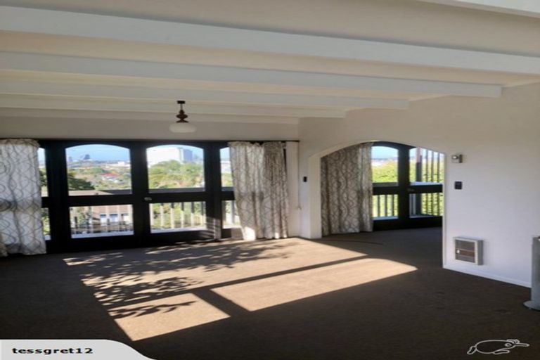 Photo of property in 3/22 Belmont Terrace, Milford, Auckland, 0620