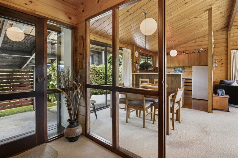 Photo of property in 64 Utuhina Road, Springfield, Rotorua, 3015