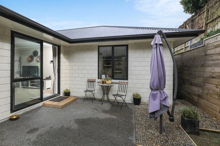 Photo of property in 4/142 Forest Lake Road, Forest Lake, Hamilton, 3200