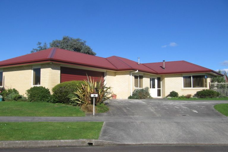 Photo of property in 21 Lancewood Lane, Roslyn, Palmerston North, 4414