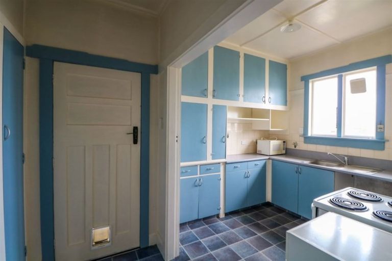 Photo of property in 35 Oxford Street, West End, Timaru, 7910