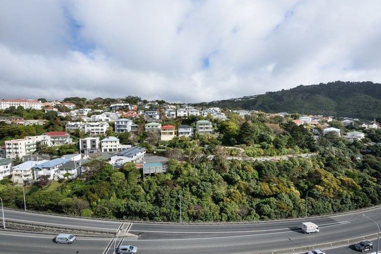Photo of property in Terrace Tower Apartments, 126p4a The Terrace, Wellington Central, Wellington, 6011
