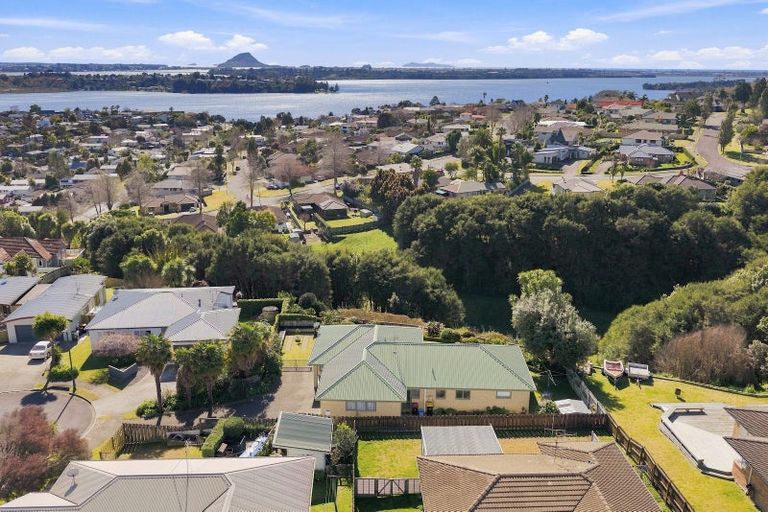 Photo of property in 18 Vanderbilt Place, Welcome Bay, Tauranga, 3112