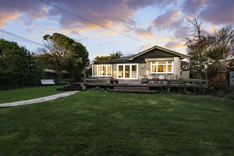 Photo of property in 11 Aynsley Terrace, Hillsborough, Christchurch, 8022