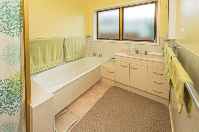 Photo of property in 21 Karamu Street, Tawhero, Whanganui, 4501