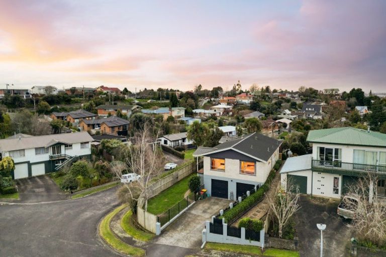 Photo of property in 6 Glendale Drive, Dinsdale, Hamilton, 3204