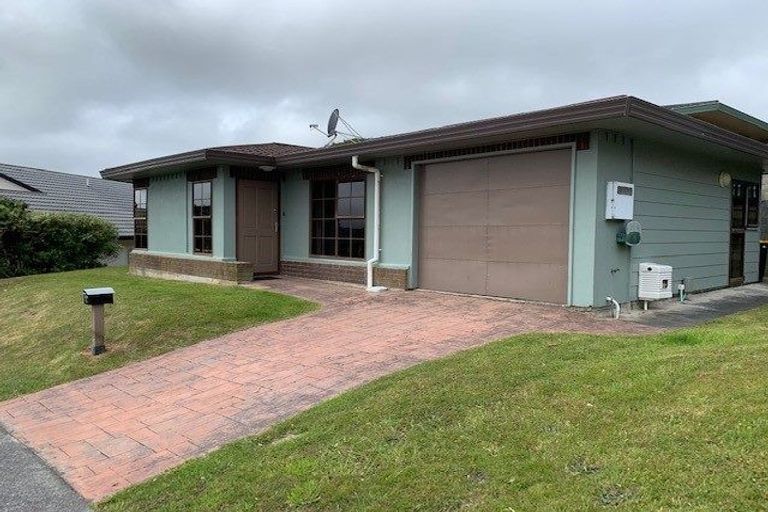 Photo of property in 6a Northwood Close, Woodridge, Wellington, 6037