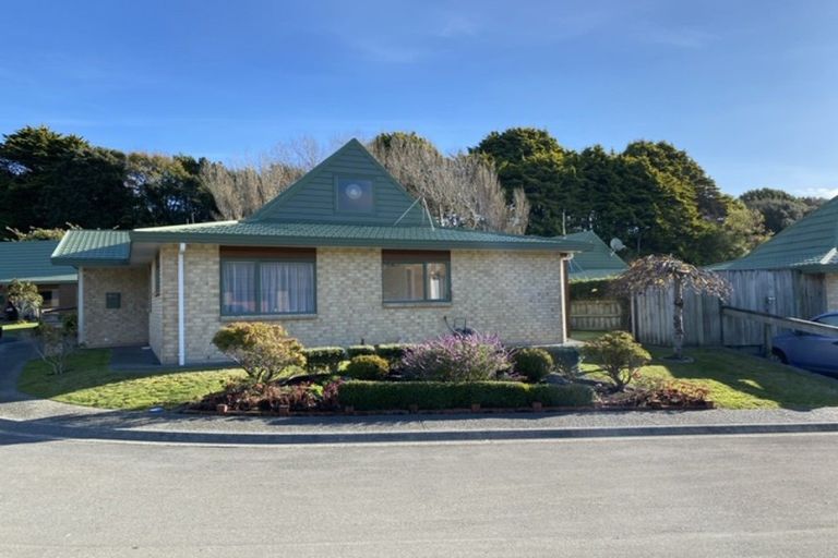 Photo of property in Redwood Village, 68/42 Main Road, Tawa, Wellington, 5028