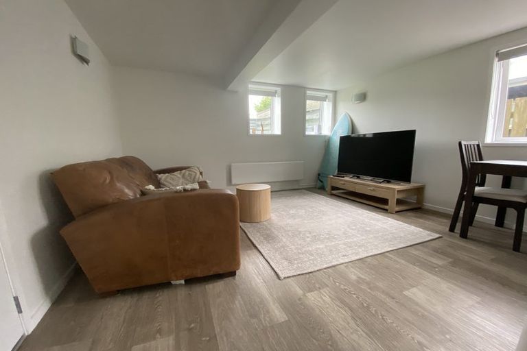 Photo of property in 42 Pitau Road, Mount Maunganui, 3116