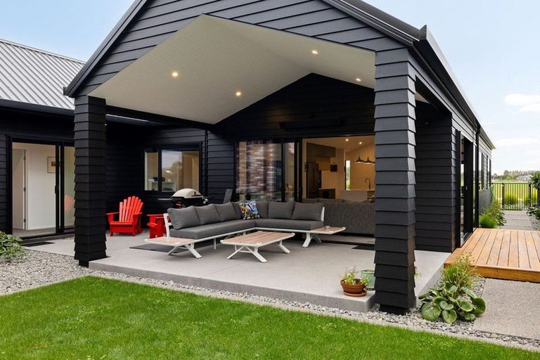 Photo of property in 90 Hugo Shaw Drive, Cambridge, 3434