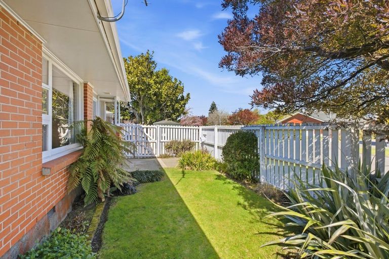 Photo of property in 2 Arlington Street, Burnside, Christchurch, 8053