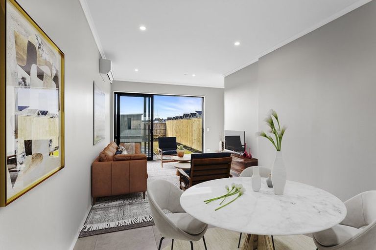 Photo of property in 86 Symes Drive, Red Beach, 0932