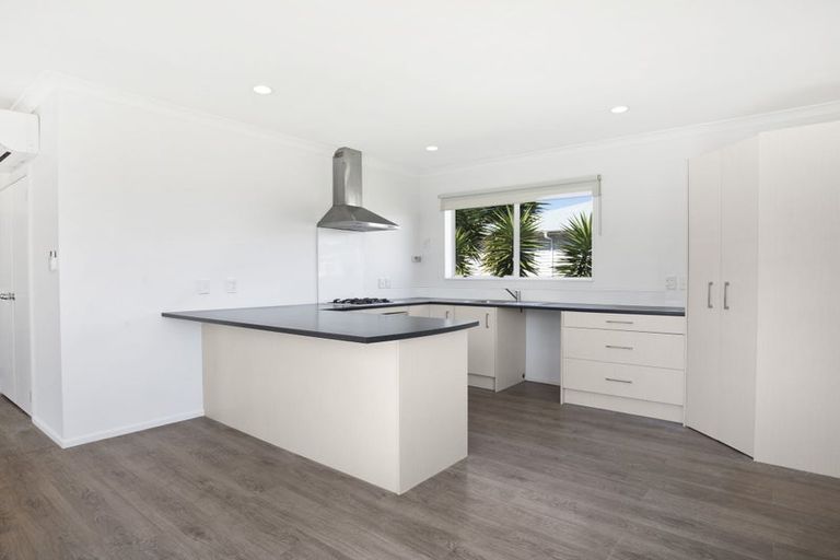 Photo of property in 20 Aotaki Street, Otaki, 5512