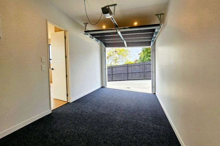 Photo of property in 7a Lewisham Street, Highland Park, Auckland, 2010