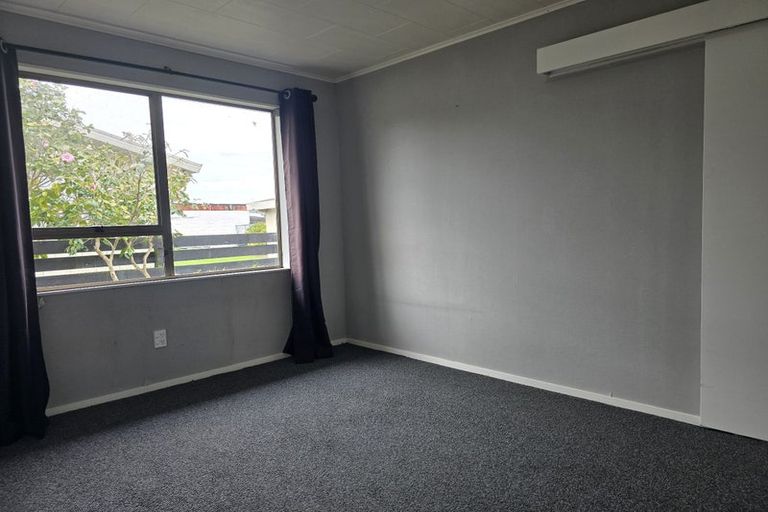 Photo of property in 15 Leeton Drive, Waipukurau, 4200