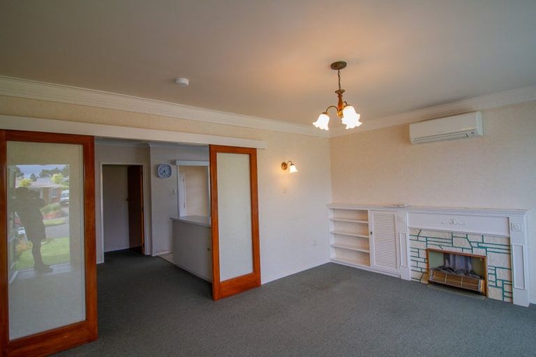 Photo of property in 11a Henare Street, West End, Palmerston North, 4412