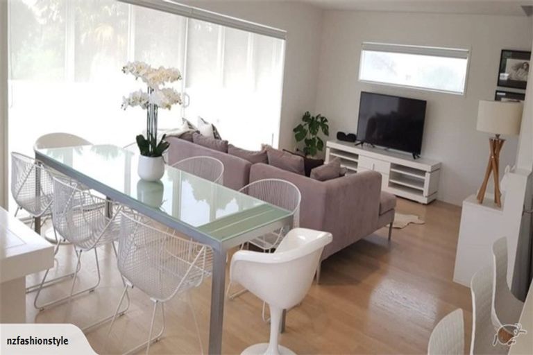 Photo of property in 11 Lagoon Way, Omaha, 0986