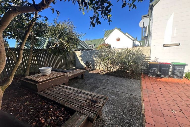 Photo of property in 9/24 Shrewsbury Street, Merivale, Christchurch, 8014