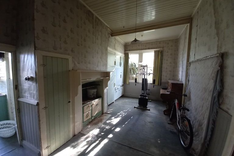 Photo of property in 14 Bridge Street, Tuatapere, 9620