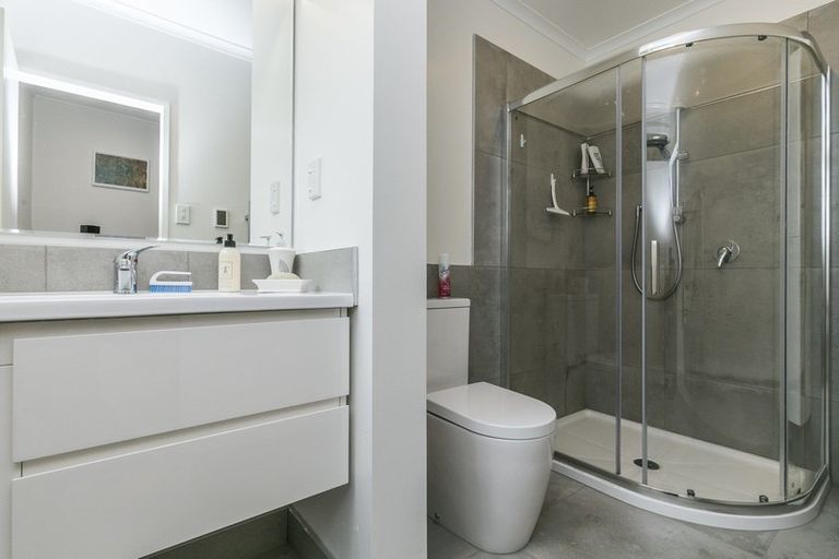 Photo of property in 95b Warwick Street, Wilton, Wellington, 6012