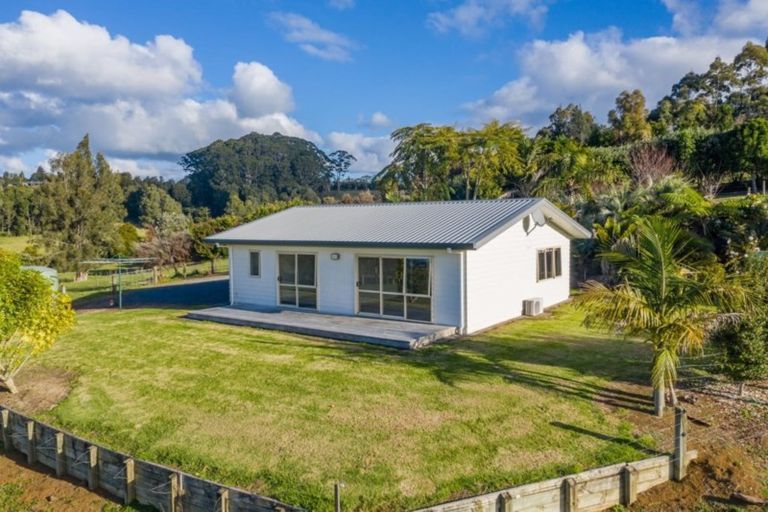 Photo of property in 121d Waimate North Road, Kerikeri, 0293