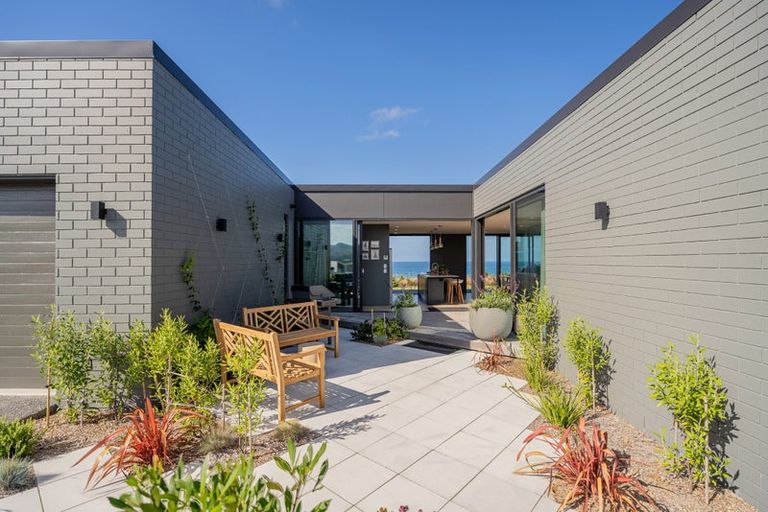 Photo of property in 7 Mason Rise, Tairua, 3508