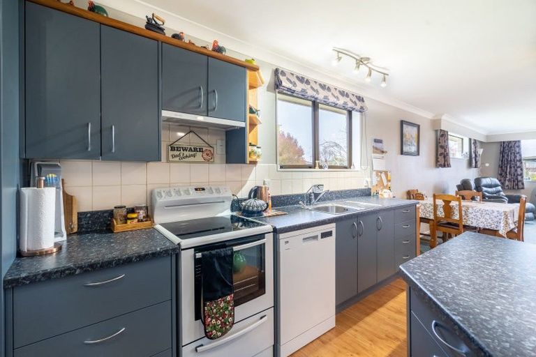 Photo of property in 2 Hamilton Avenue, Winton, 9720